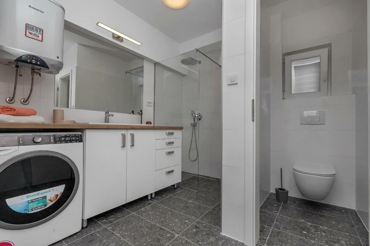 Apartment Mediteraneo Makarska Bagian luar foto